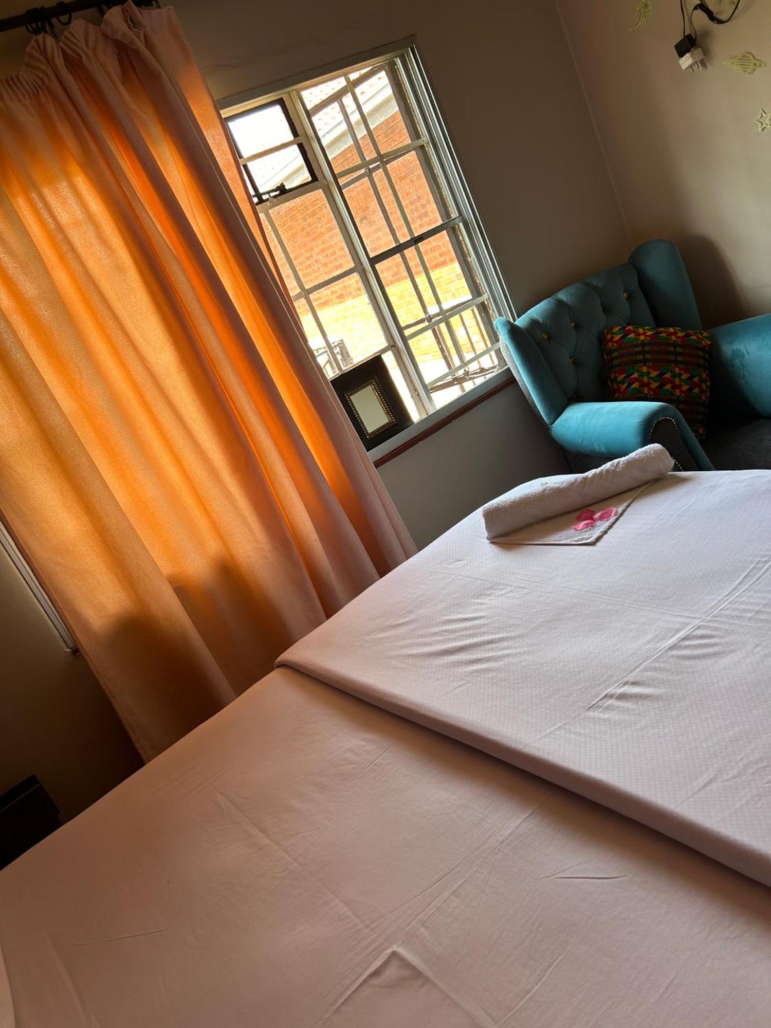 Kagiso Lodge And Spa Krugersdorp Exterior photo